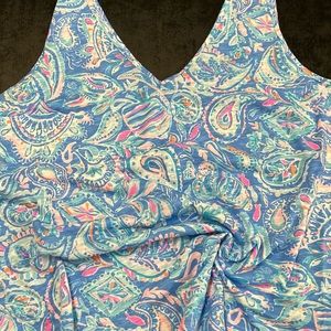 Worn once, smoke free home